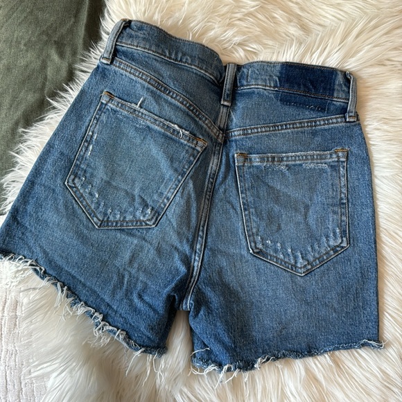 A b e r c r o m b i e & F i t c h • High rise 4” denim cutoff short - Picture 5 of 7